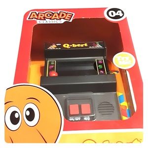 Mini arcade machine